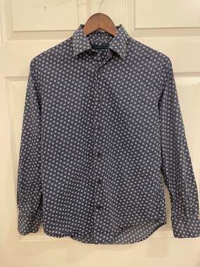Perry Ellis Men's Small Blue Geometric Medallion Print Long Sleeve Button Down